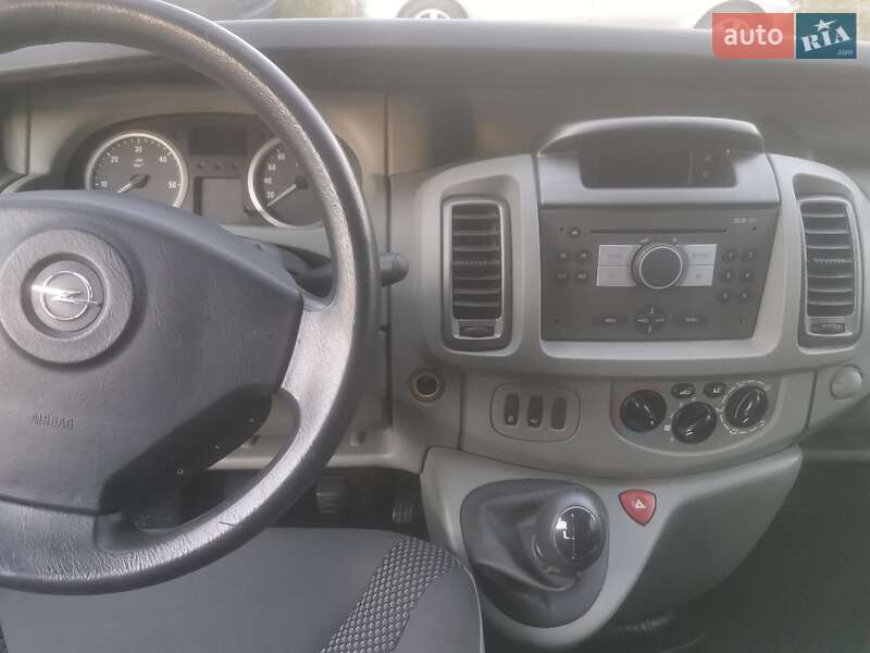 Мінівен Opel Vivaro 2008 в Чернігові