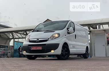 Мінівен Opel Vivaro 2014 в Рівному