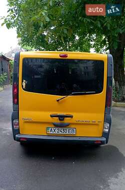 Минивэн Opel Vivaro 2004 в 