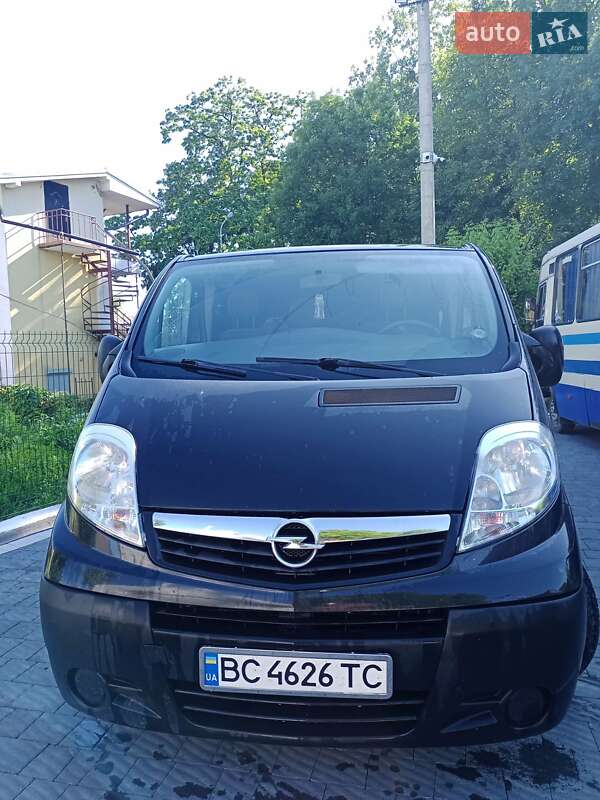 Мінівен Opel Vivaro 2013 в Львові