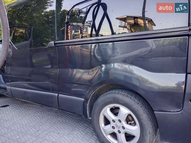 Мінівен Opel Vivaro 2013 в Львові