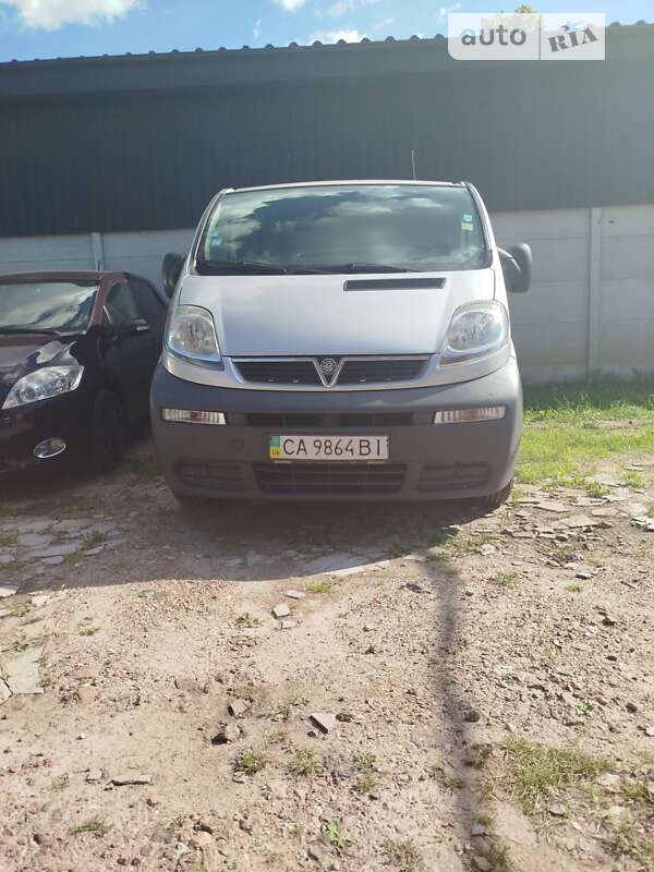 Мінівен Opel Vivaro 2006 в Чернігові