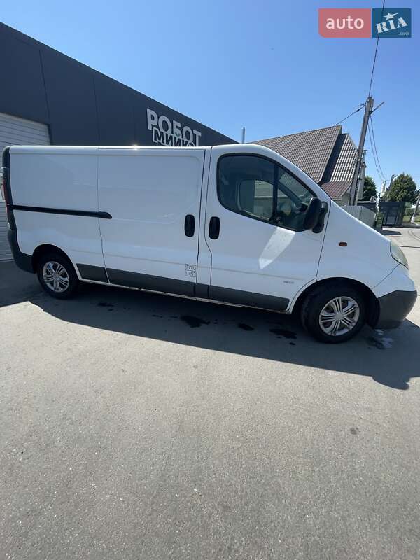 Вантажний фургон Opel Vivaro 2012 в Рокитному