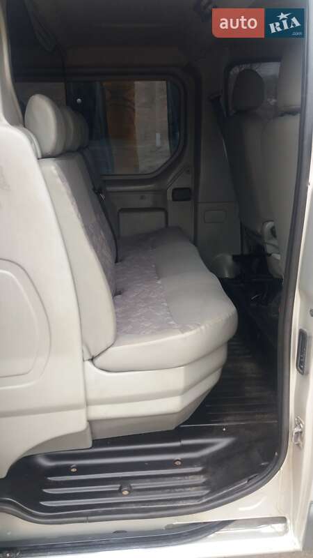 Минивэн Opel Vivaro 2003 в Виннице