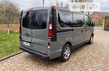 Минивэн Opel Vivaro 2015 в Ровно