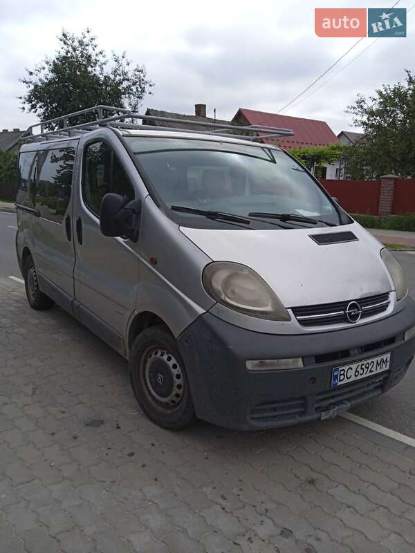 Минивэн Opel Vivaro 2002 в Яворове