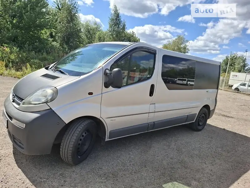 Opel Vivaro 2005