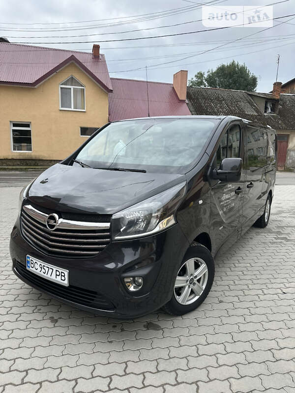 Катафалк Opel Vivaro 2016 в 