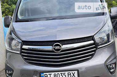 Минивэн Opel Vivaro 2017 в Томашполе