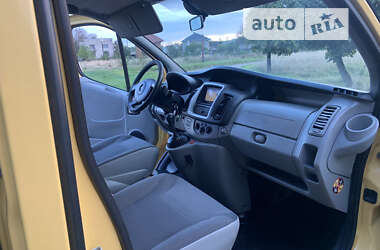 Минивэн Opel Vivaro 2012 в Калуше