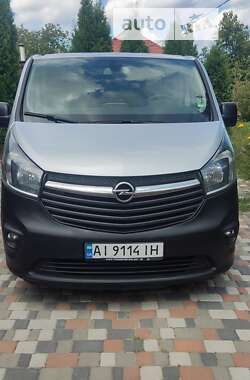 Мінівен Opel Vivaro 2015 в Обухові