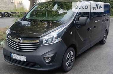 Минивэн Opel Vivaro 2015 в Киеве