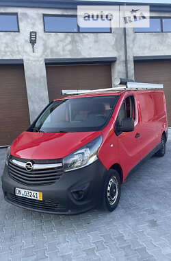 Грузовой фургон Opel Vivaro 2016 в Калуше