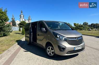 Мінівен Opel Vivaro 2015 в 