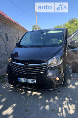 Минивэн Opel Vivaro 2016 в Радехове