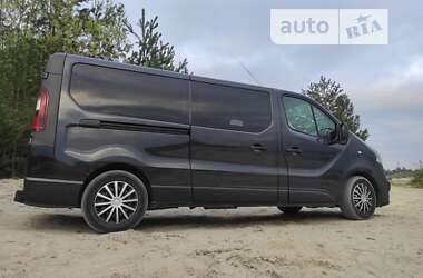 Мінівен Opel Vivaro 2015 в Львові