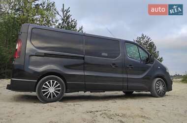 Мінівен Opel Vivaro 2015 в Львові