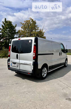 Вантажний фургон Opel Vivaro 2012 в Хотині