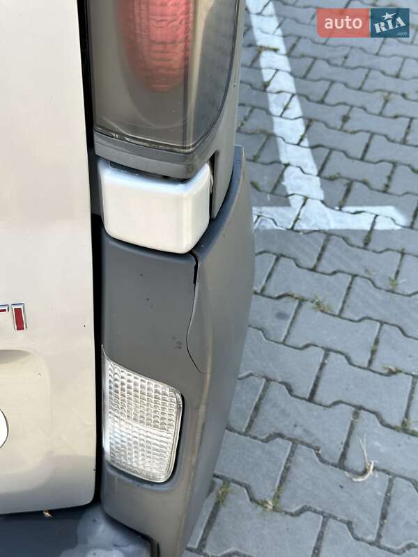 Минивэн Opel Vivaro 2006 в Виннице
