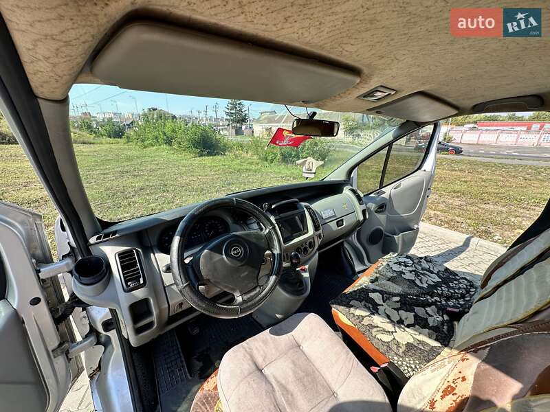 Минивэн Opel Vivaro 2006 в Виннице