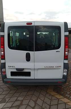 Минивэн Opel Vivaro 2013 в 