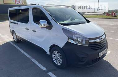 Мінівен Opel Vivaro 2016 в Рівному