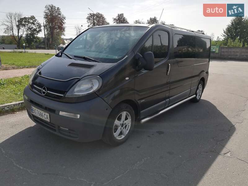 Минивэн Opel Vivaro 2005 в 