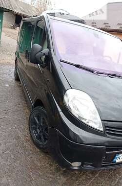 Минивэн Opel Vivaro 2013 в Почаеве