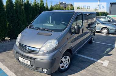 Минивэн Opel Vivaro 2011 в Киеве