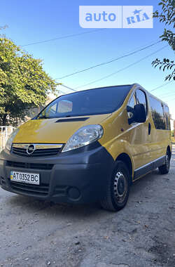 Минивэн Opel Vivaro 2008 в Ивано-Франковске