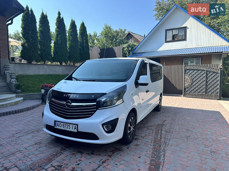 Opel Vivaro 2015
