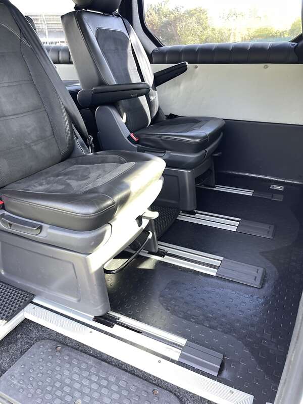 Минивэн Opel Vivaro 2015 в Ивано-Франковске