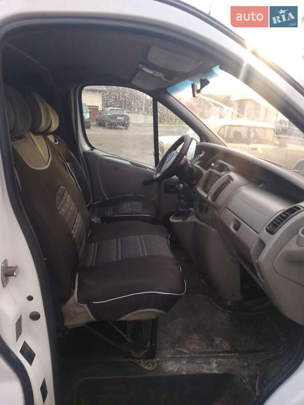 Минивэн Opel Vivaro 2004 в Новомосковске