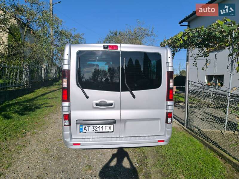 Мінівен Opel Vivaro 2017 в Дрогобичі