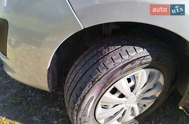 Минивэн Opel Vivaro 2017 в Дрогобыче