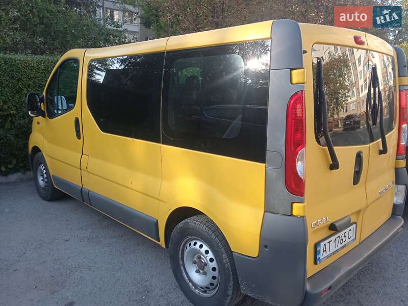 Минивэн Opel Vivaro 2009 в Ивано-Франковске