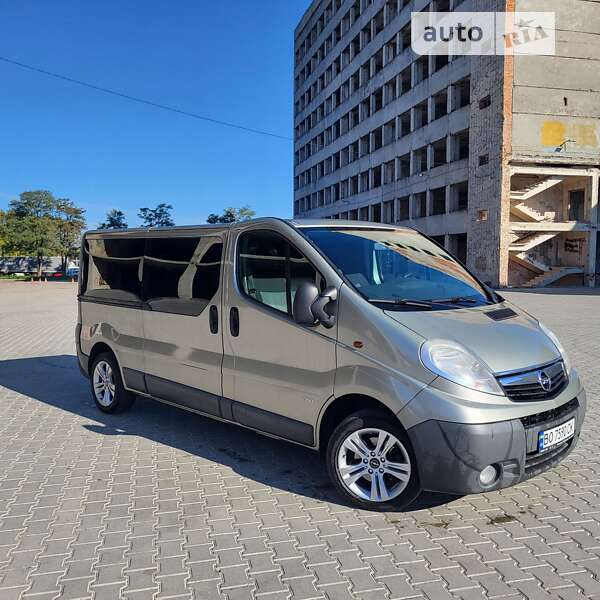 Минивэн Opel Vivaro 2011 в Тернополе