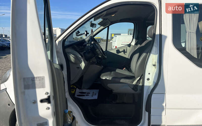Минивэн Opel Vivaro 2006 в Мукачево