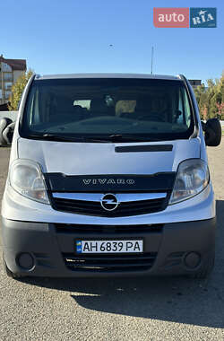 Мінівен Opel Vivaro 2012 в 