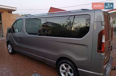 Минивэн Opel Vivaro 2016 в 