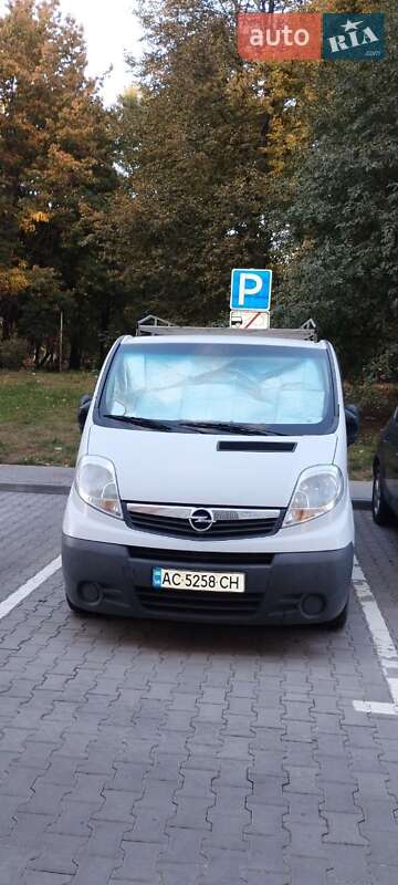 Opel Vivaro 2012