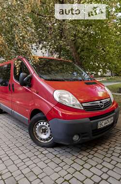 Вантажопасажирський фургон Opel Vivaro 2012 в Львові