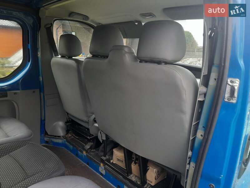 Минивэн Opel Vivaro 2007 в Луцке