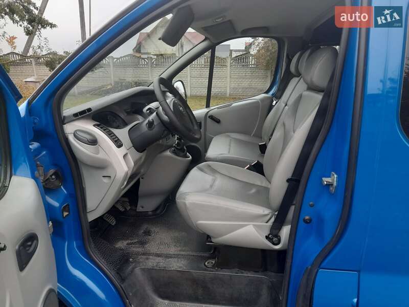 Минивэн Opel Vivaro 2007 в Луцке
