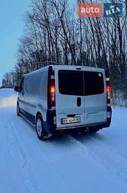 Вантажний фургон Opel Vivaro 2012 в Хотині