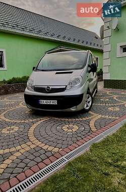 Вантажний фургон Opel Vivaro 2012 в Хотині