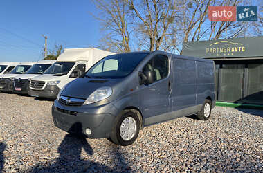 Вантажний фургон Opel Vivaro 2012 в Рівному