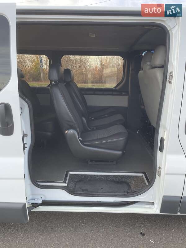 Мінівен Opel Vivaro 2013 в Слов'янську