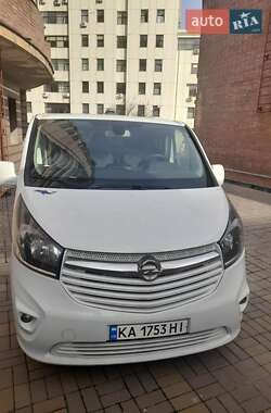 Минивэн Opel Vivaro 2016 в Киеве