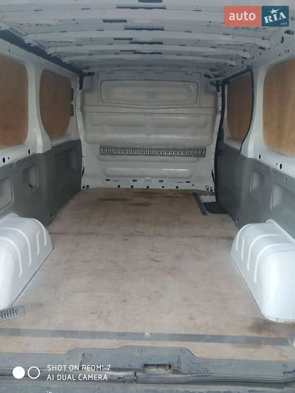Грузовой фургон Opel Vivaro 2013 в 